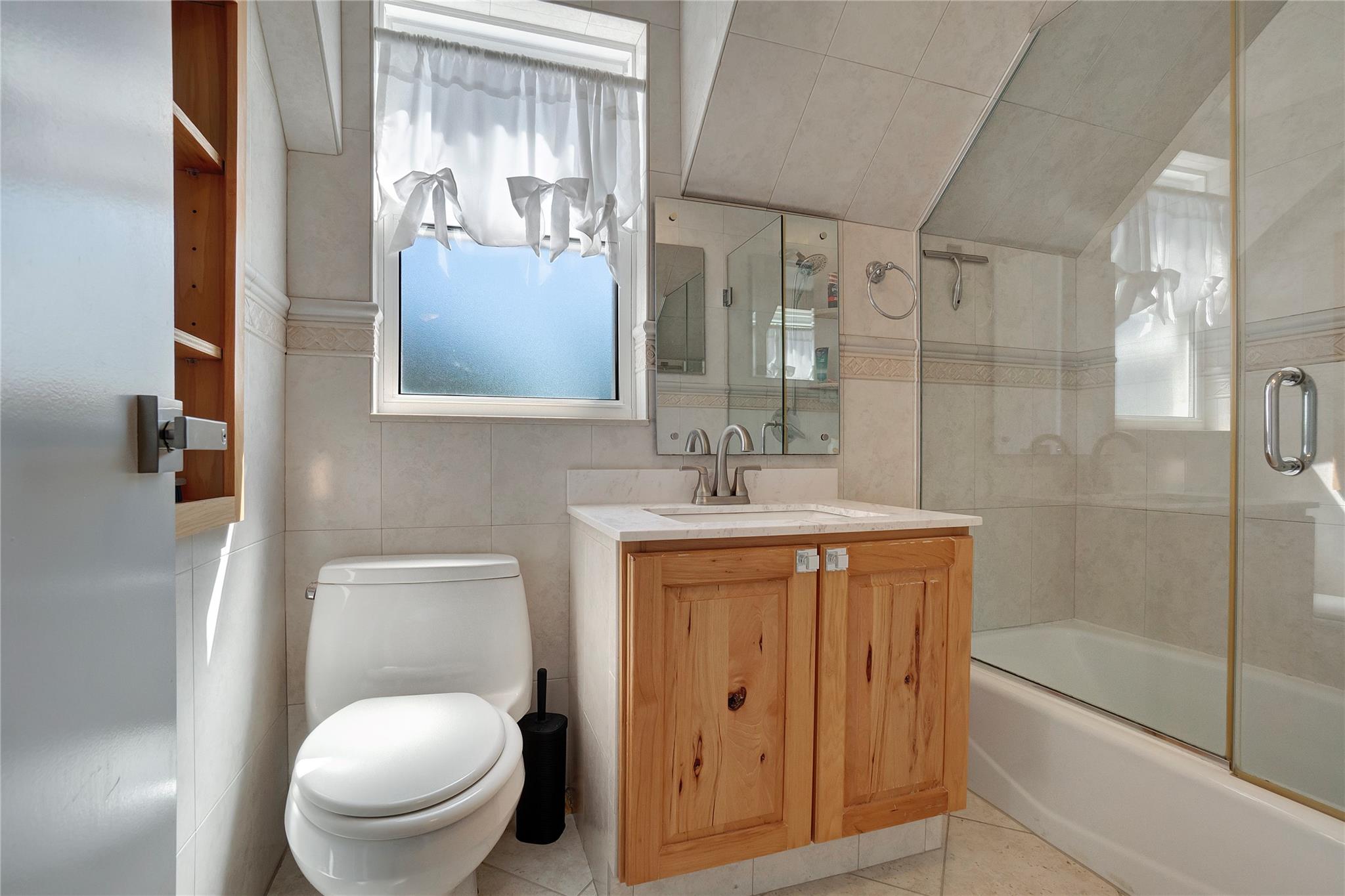 212 Beach 118th Street Property Photo 10