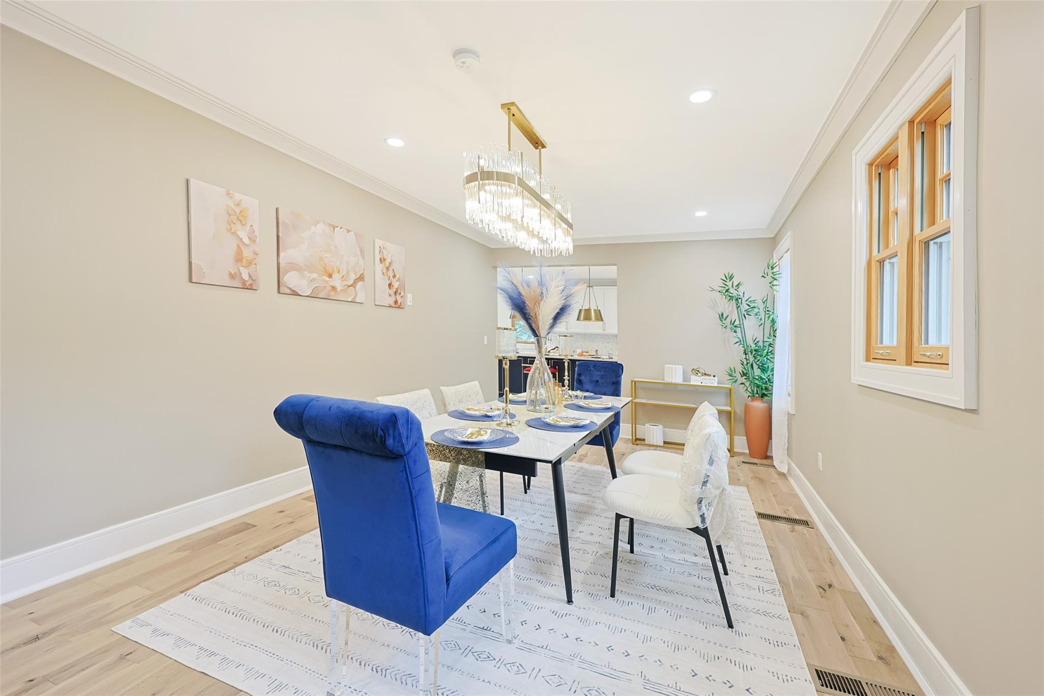 351 Hollywood Avenue Property Photo 18