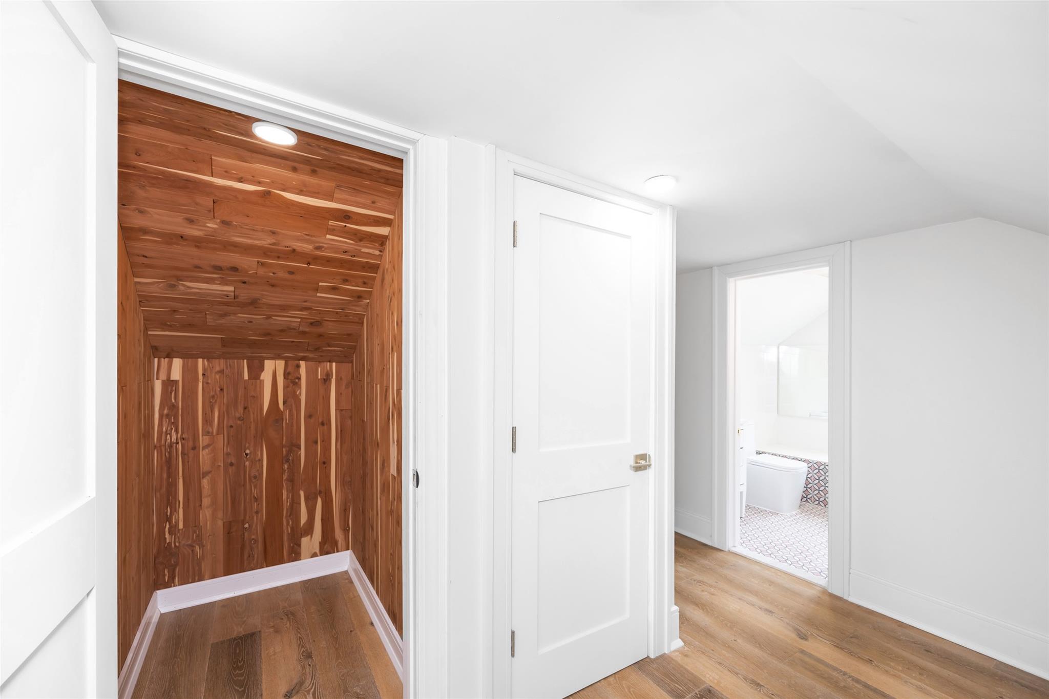 351 Hollywood Avenue Property Photo 43