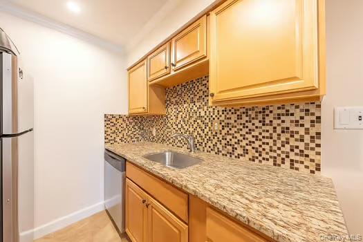 226 Millard 226 Property Photo 2