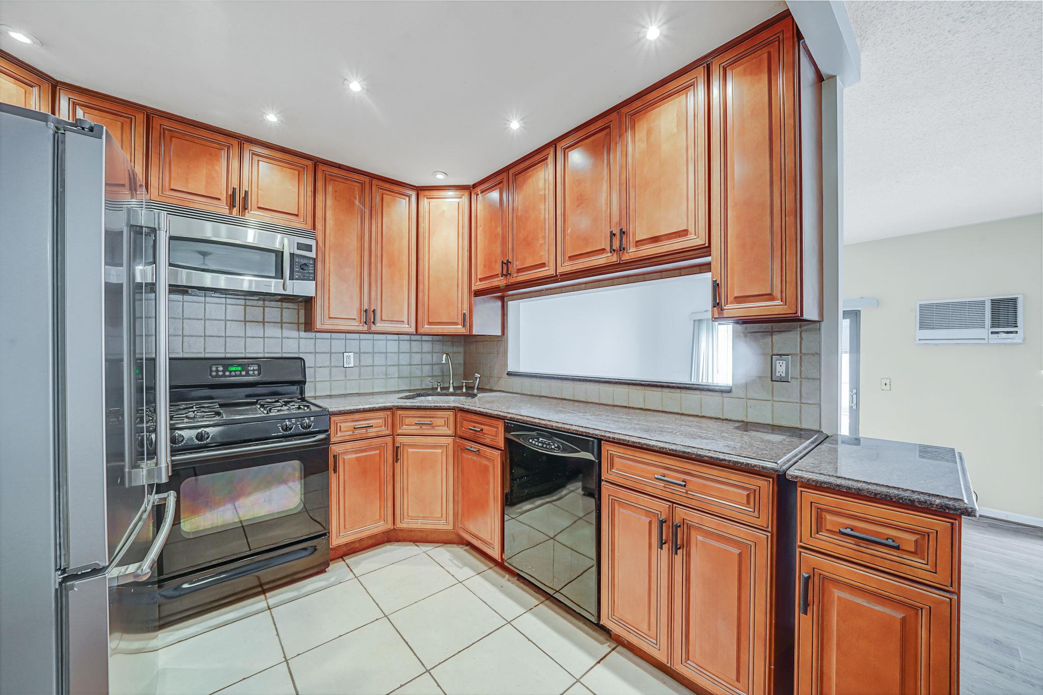 504 Julius Road 7c Property Photo 3