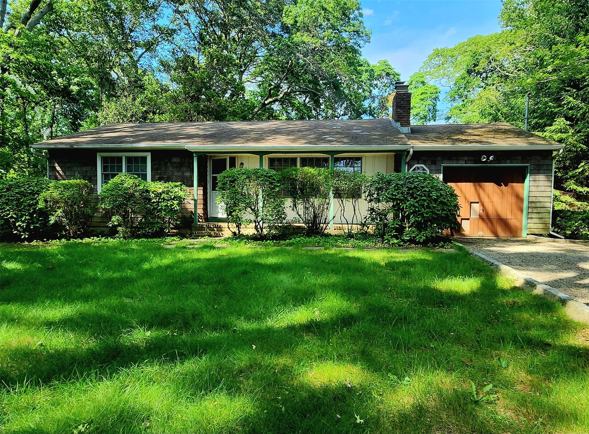 49 Sayres Path