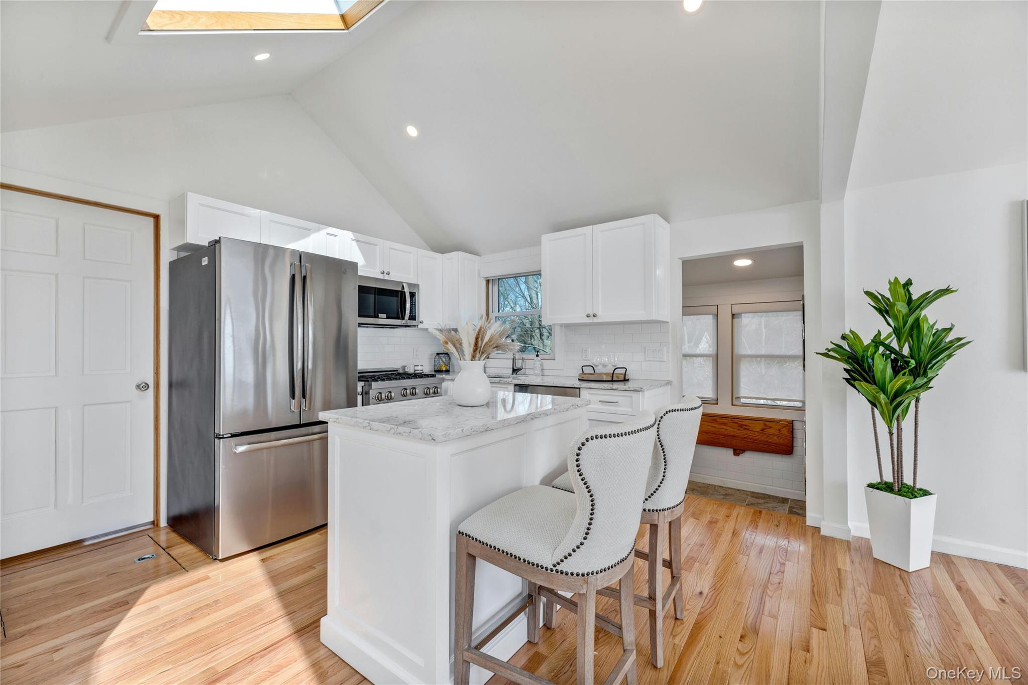 105 Lockitt Drive Property Photo 12