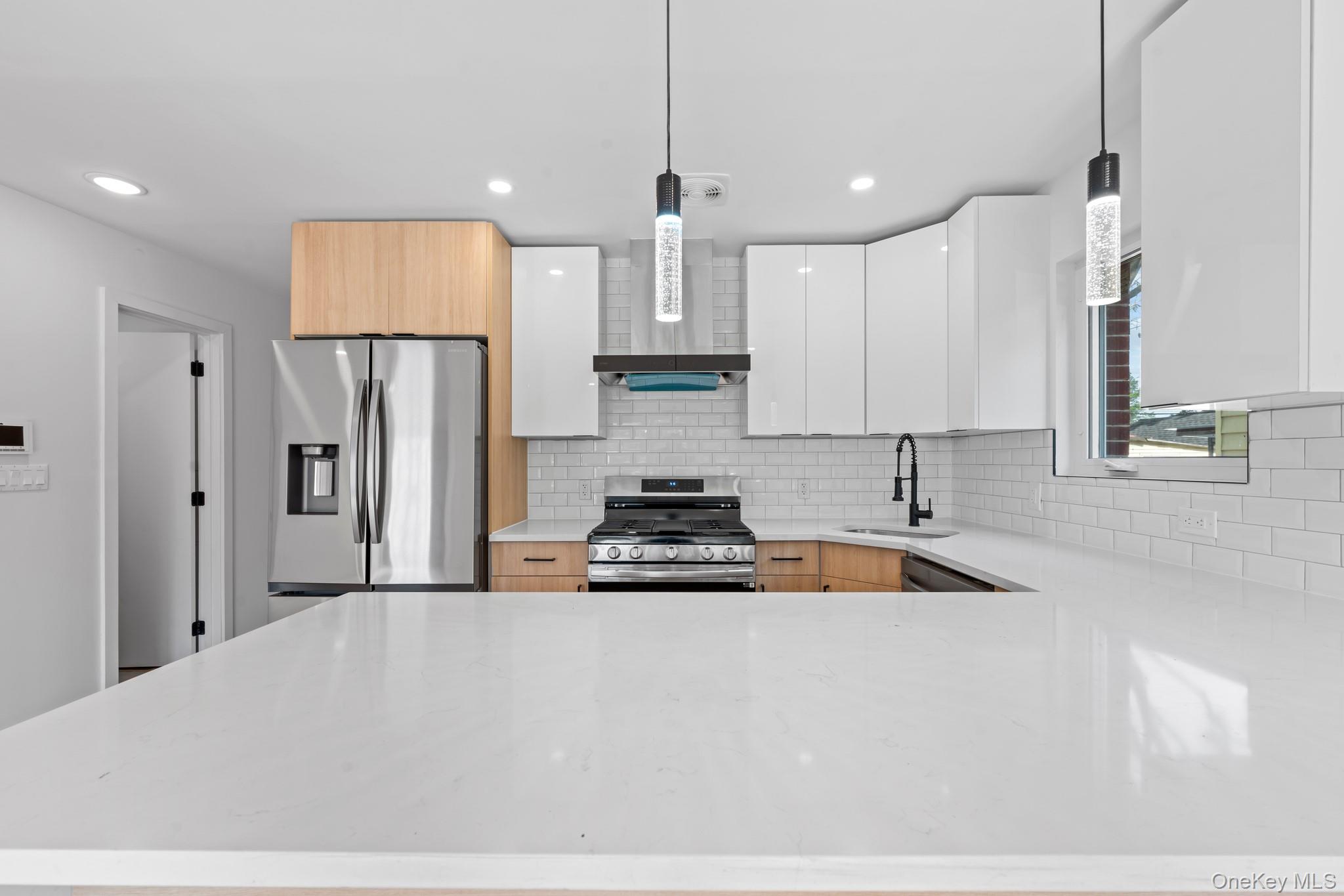 64-35 138th Street Property Photo 4