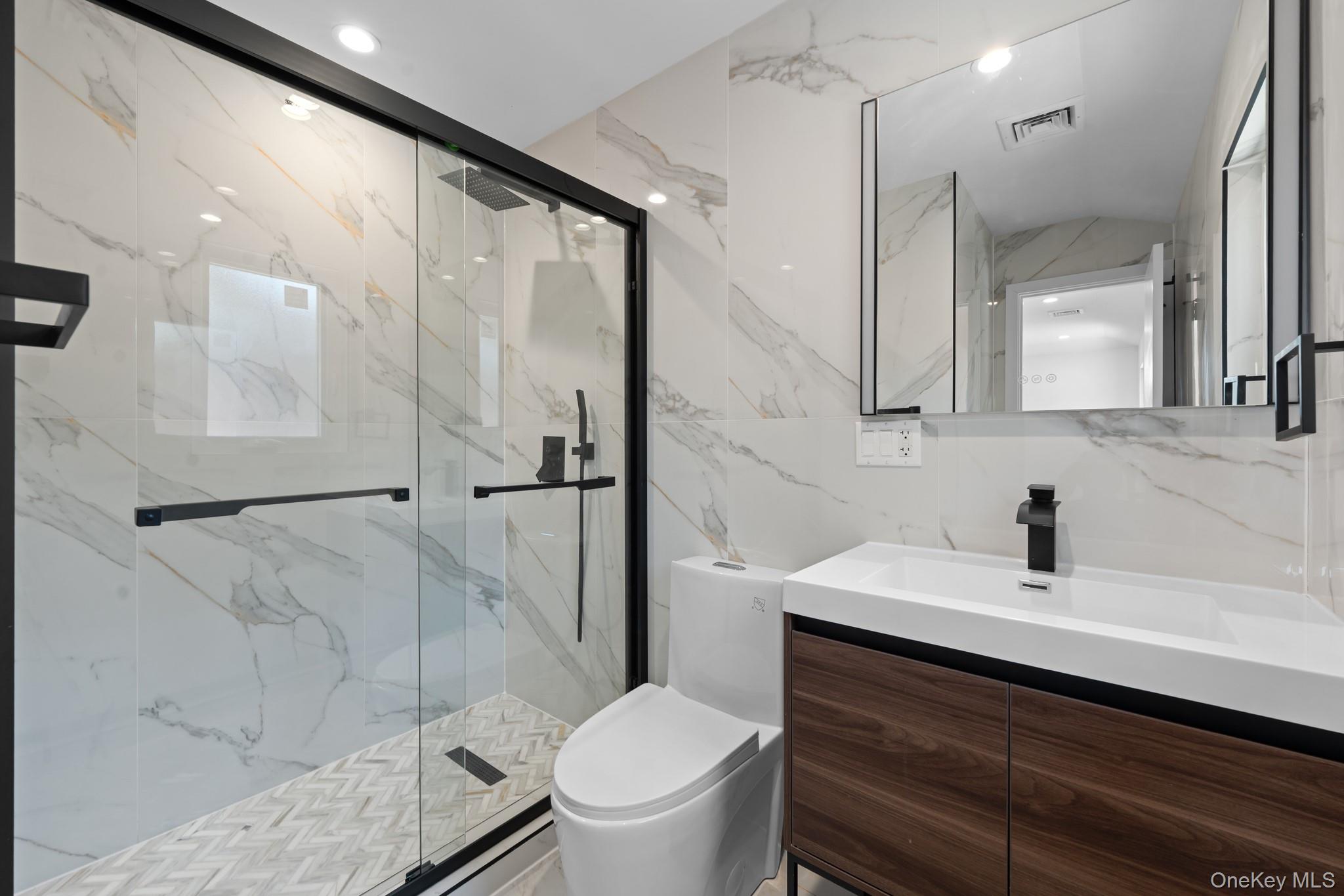 64-35 138th Street Property Photo 14