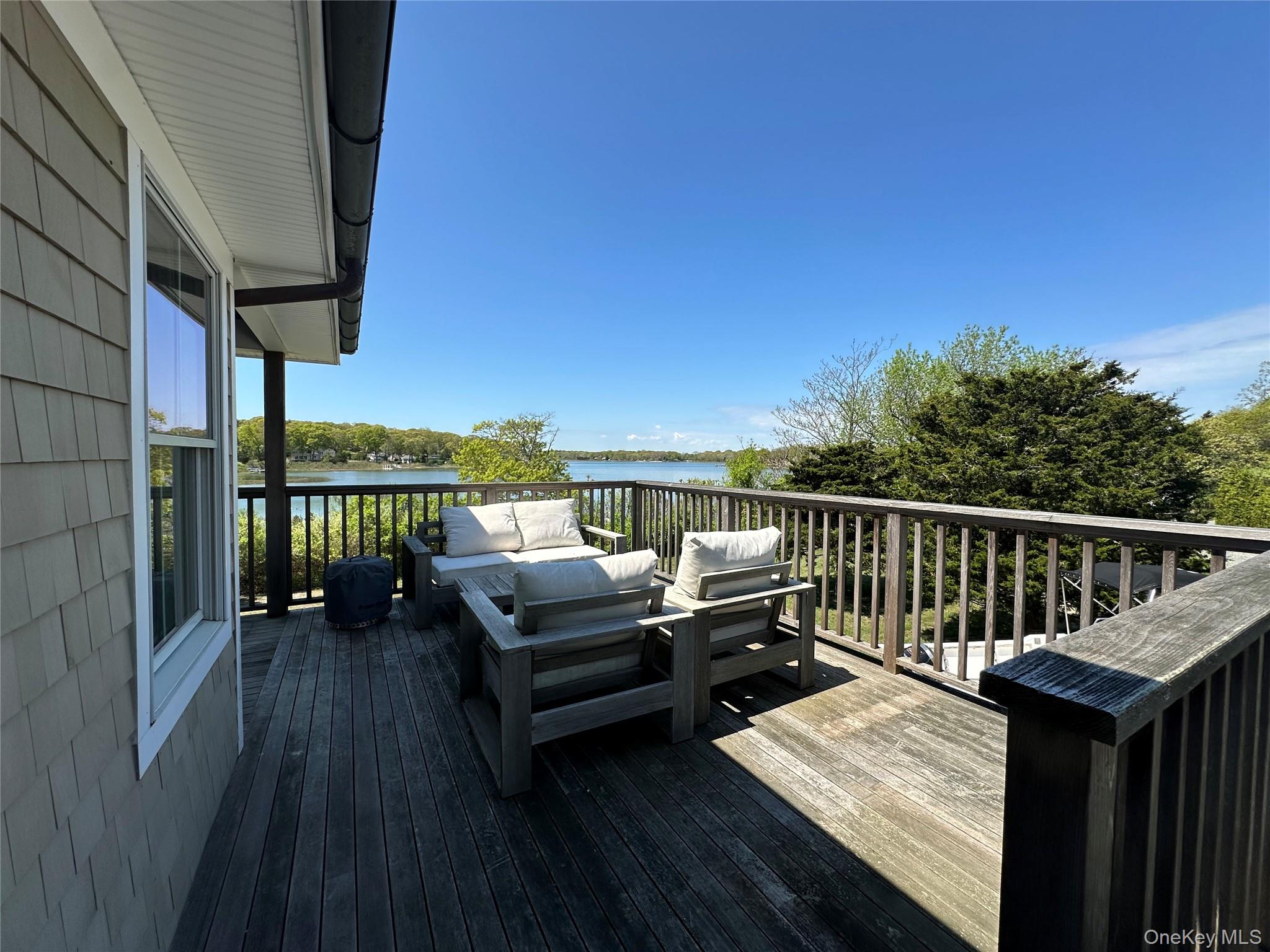 1854 N Bayview Road Property Photo 6