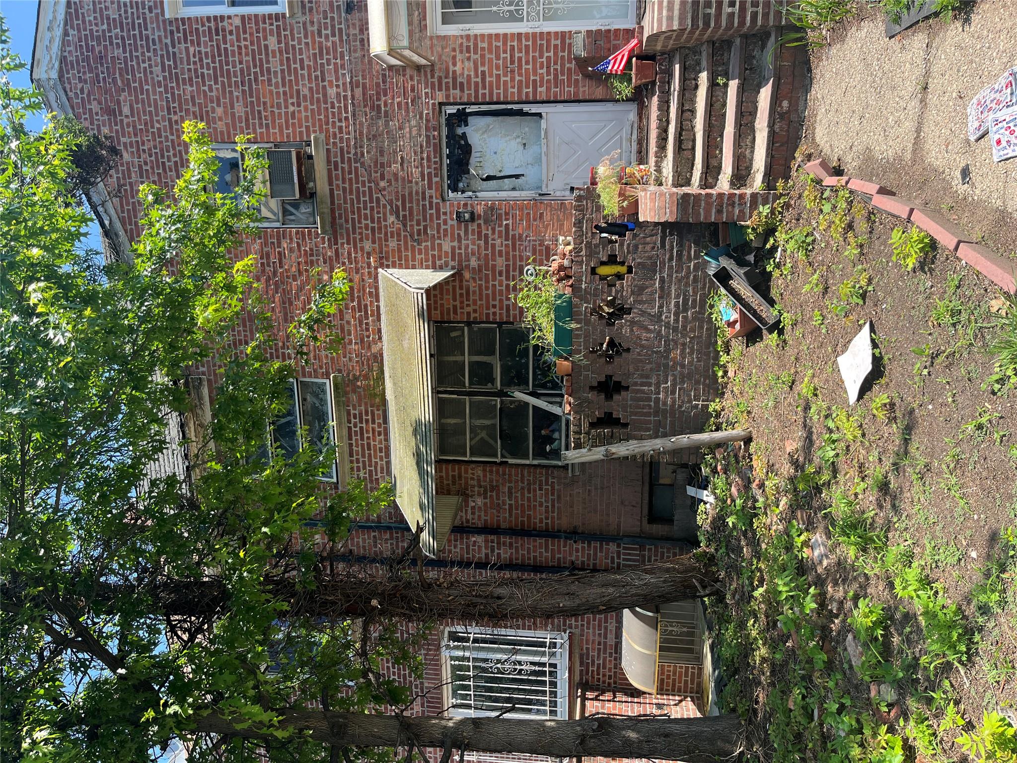 1111 Shore Parkway Property Photo 1