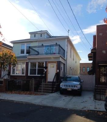 334 E 55th Street Property Photo 1