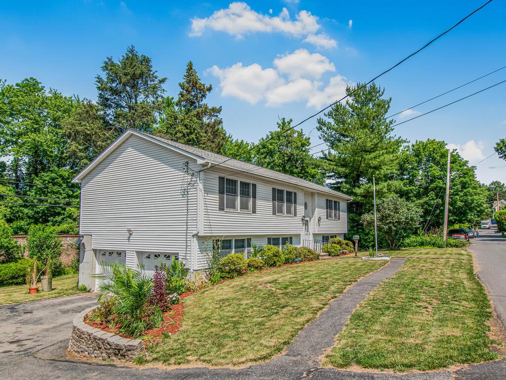 237 Brady Avenue Property Photo 1