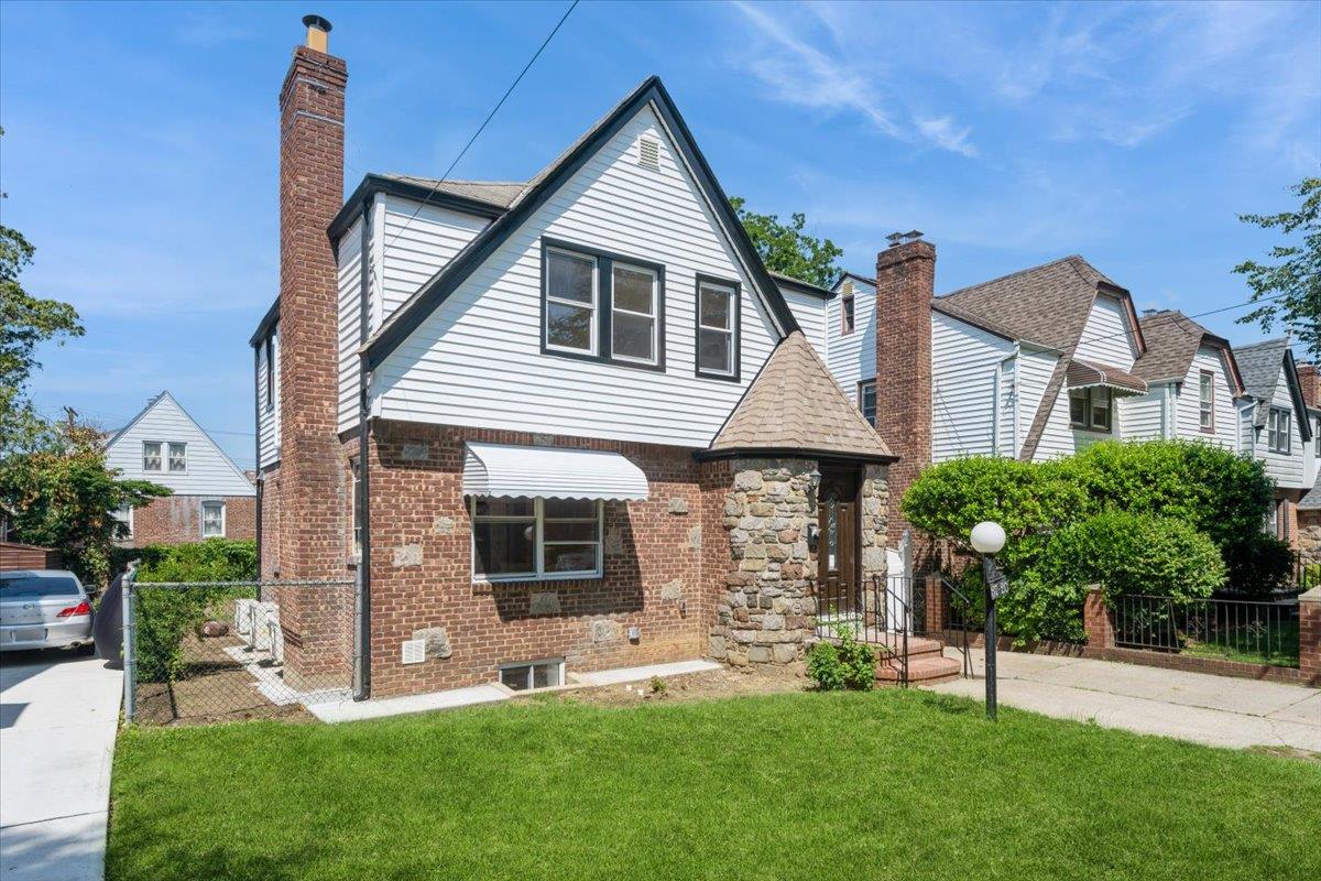 13720 173rd Street Property Photo 2