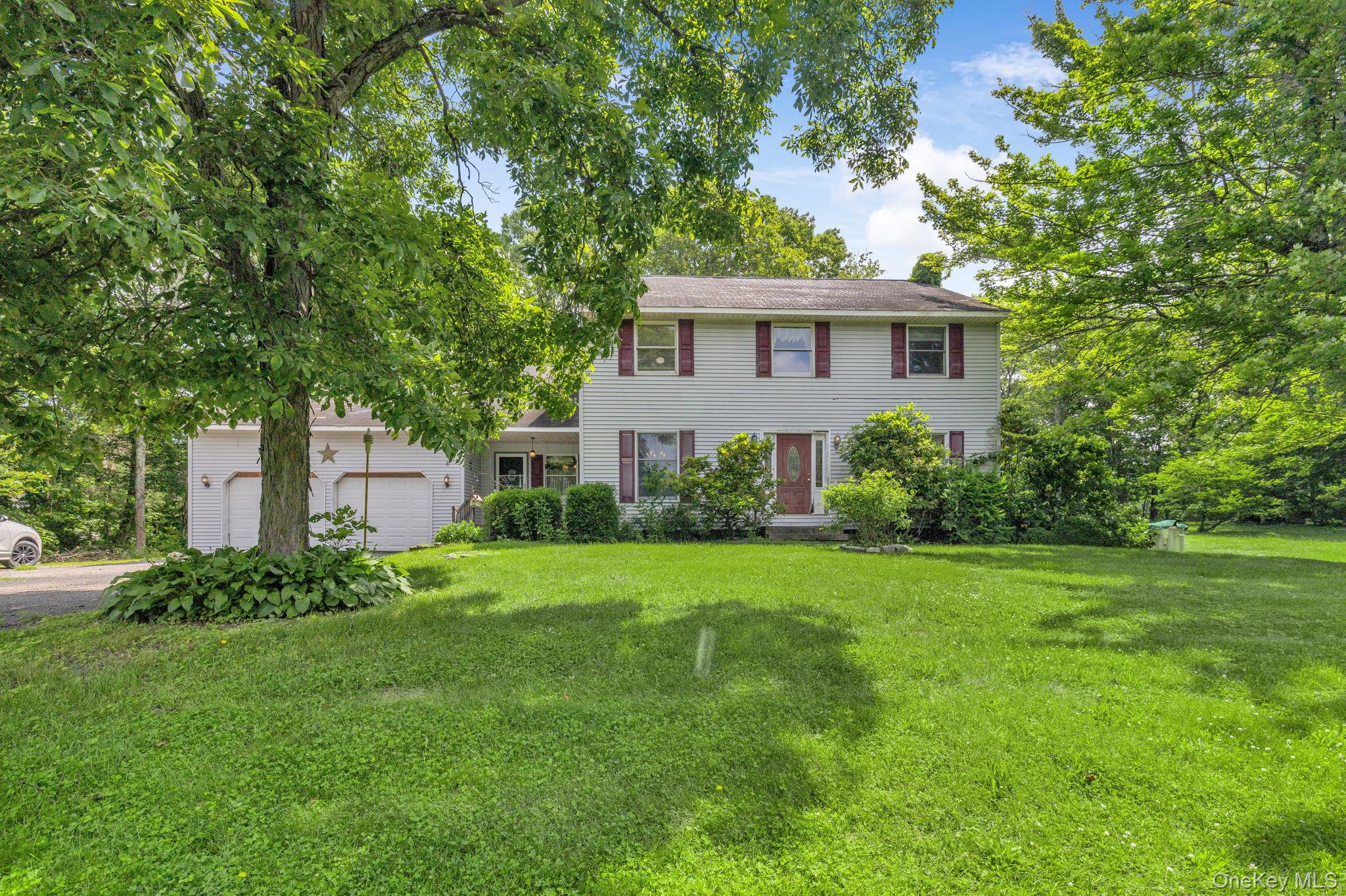 2 Gerri Court Property Photo 5