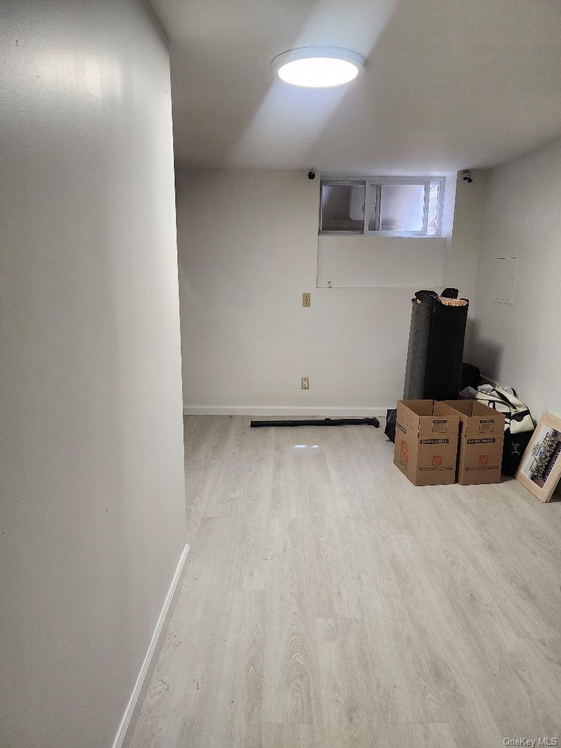 211-52 46 Rd Property Photo 7