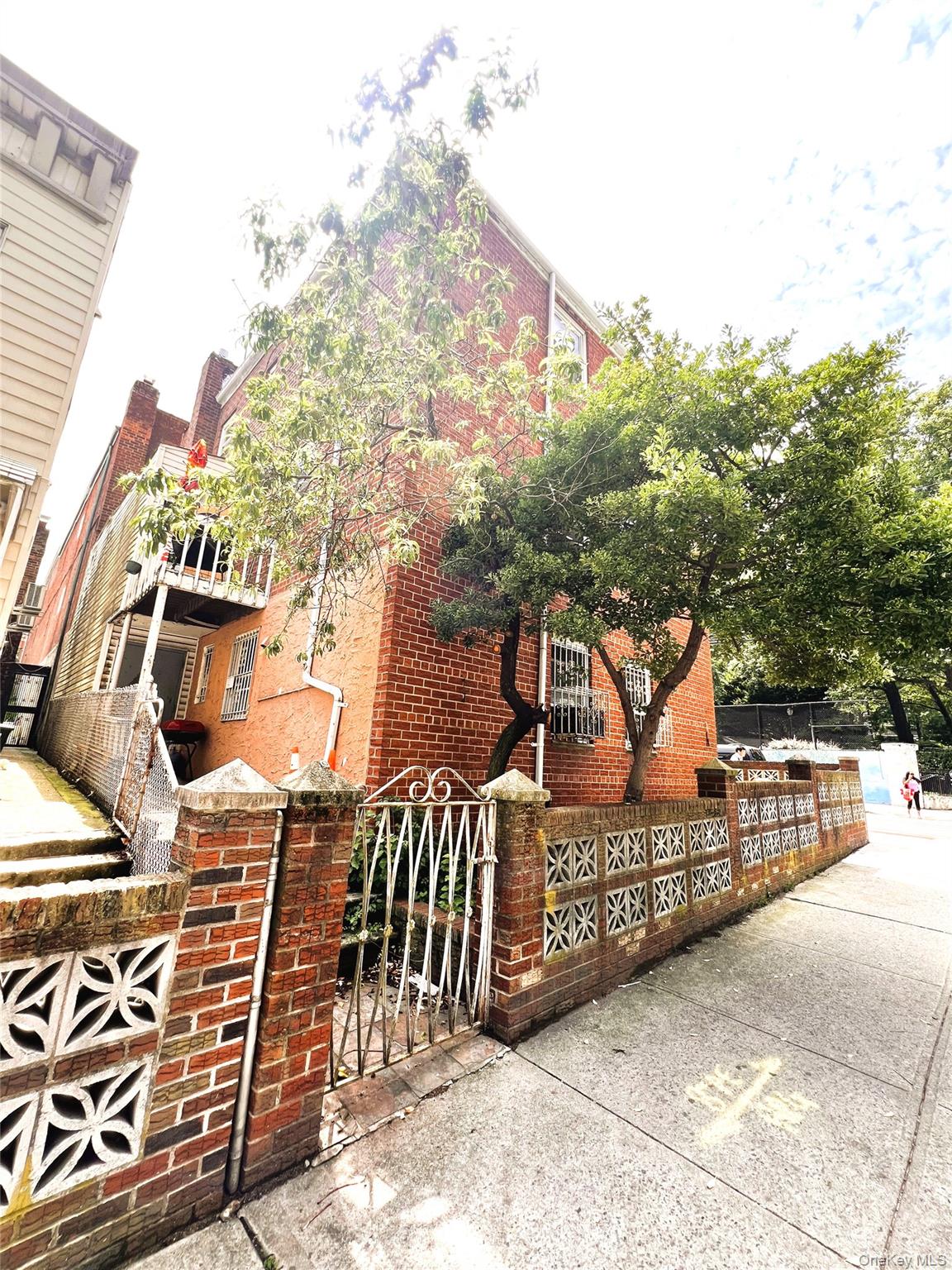 40-03 56th St. 3 Property Photo 28