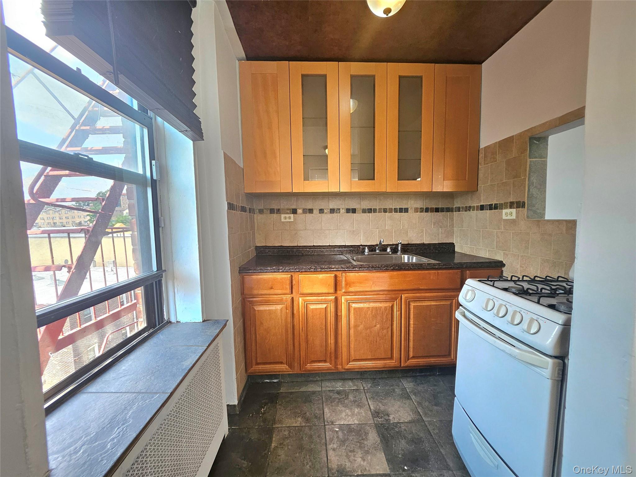 87-70 173 Street 5n Property Photo 10