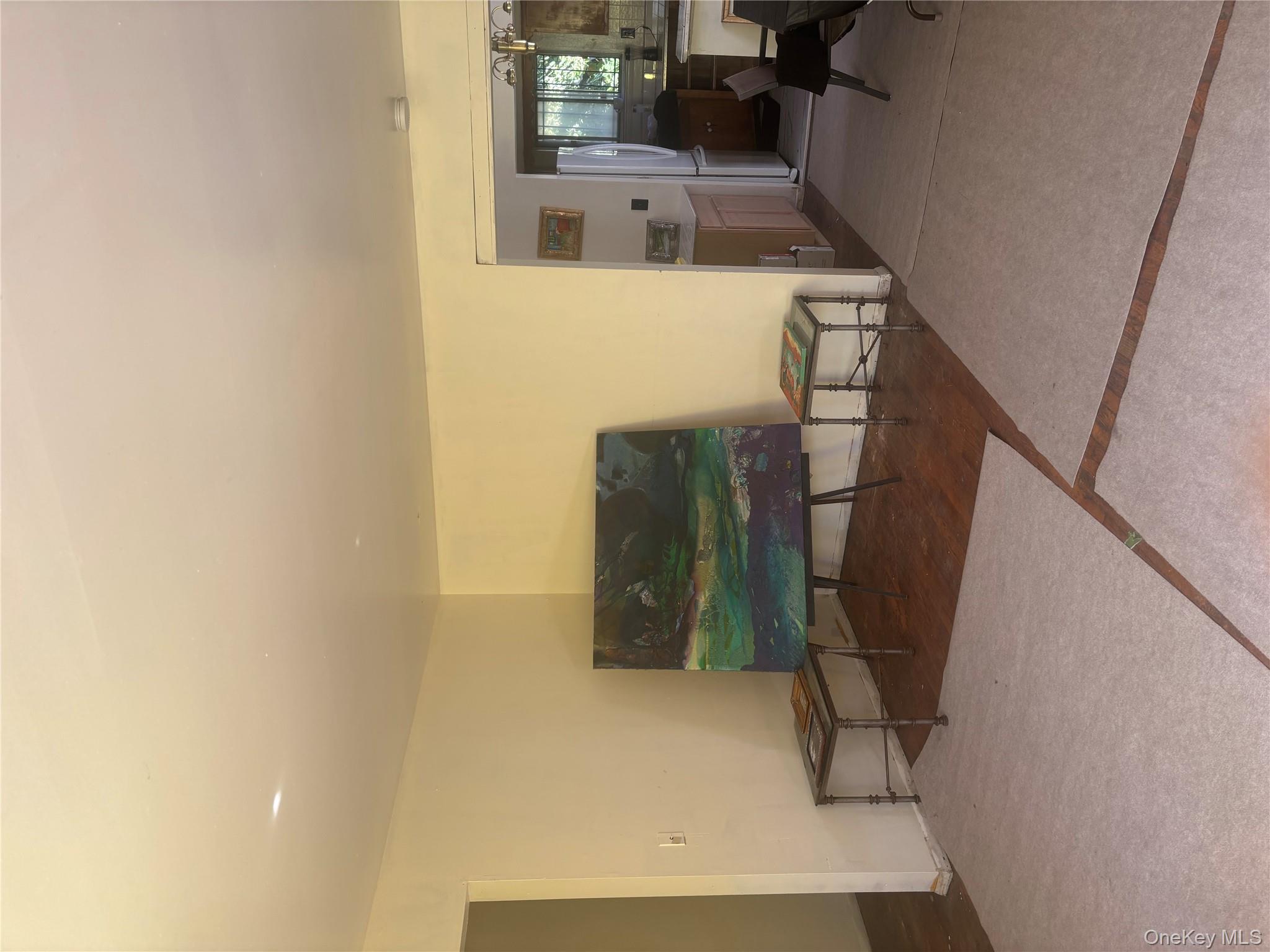 401 E 4th Street Property Photo 4