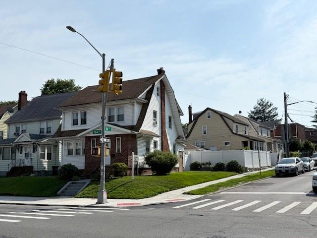 8456 164th Street Property Photo 4