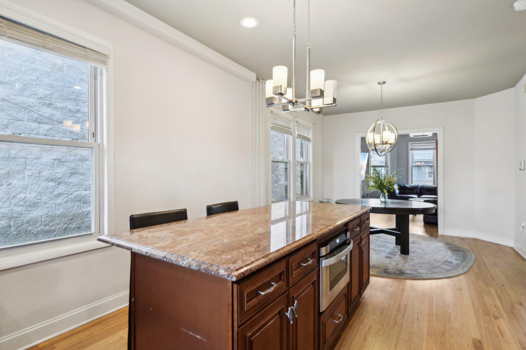 455 E 26th Street Property Photo 10