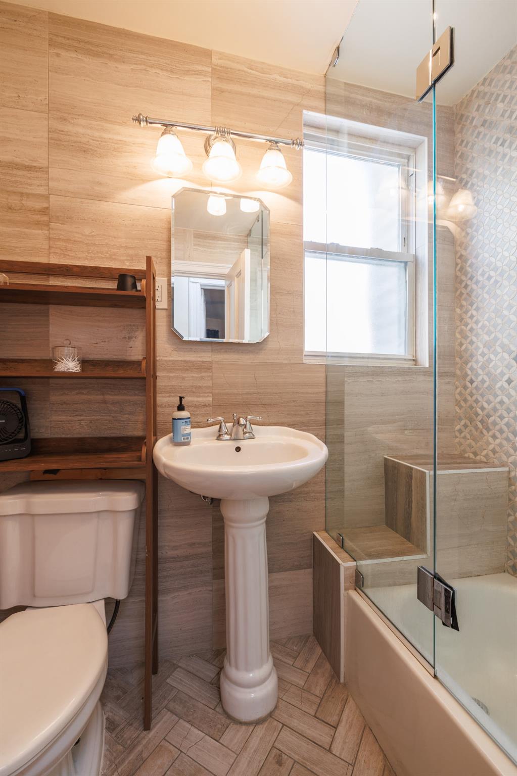 455 E 26th Street Property Photo 25