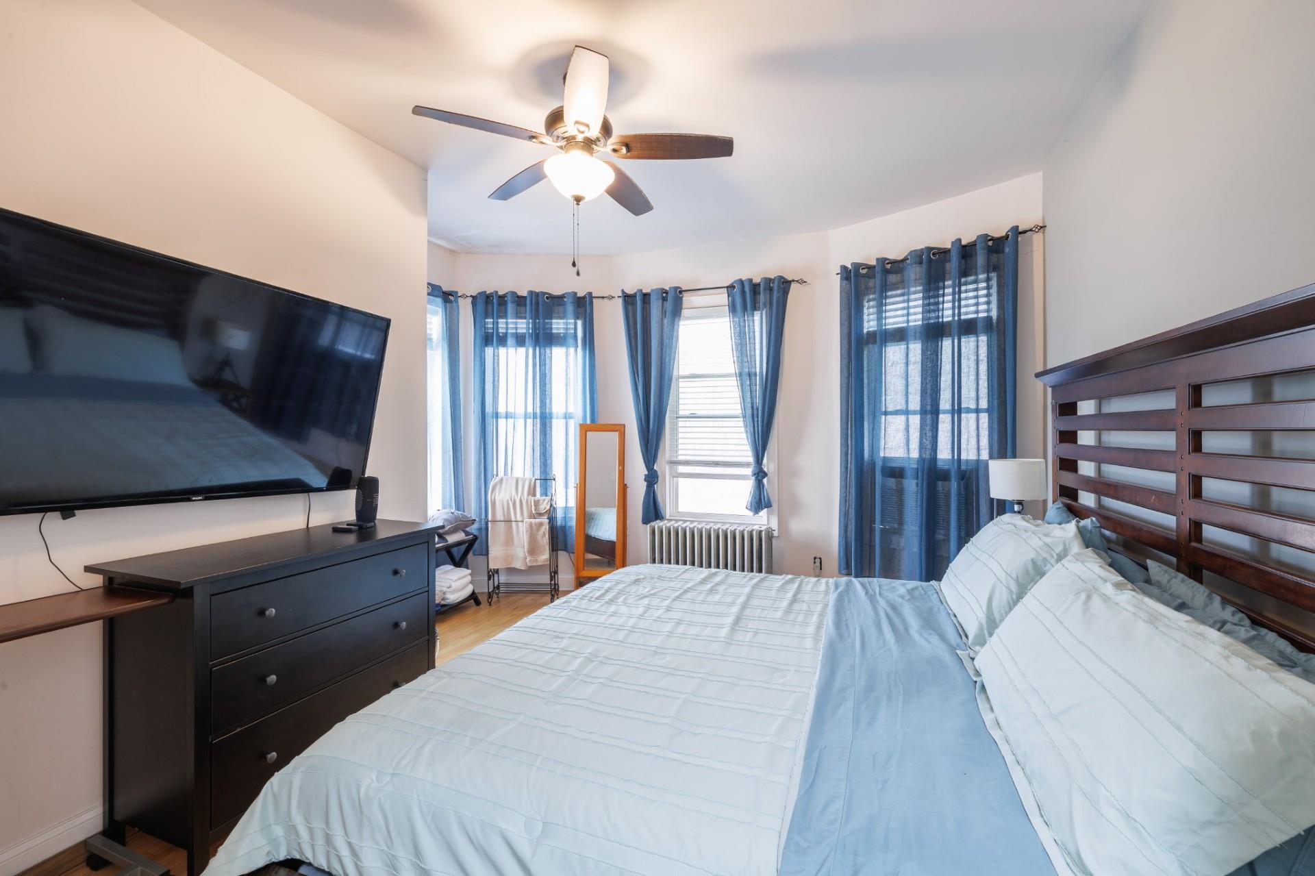 455 E 26th Street Property Photo 26