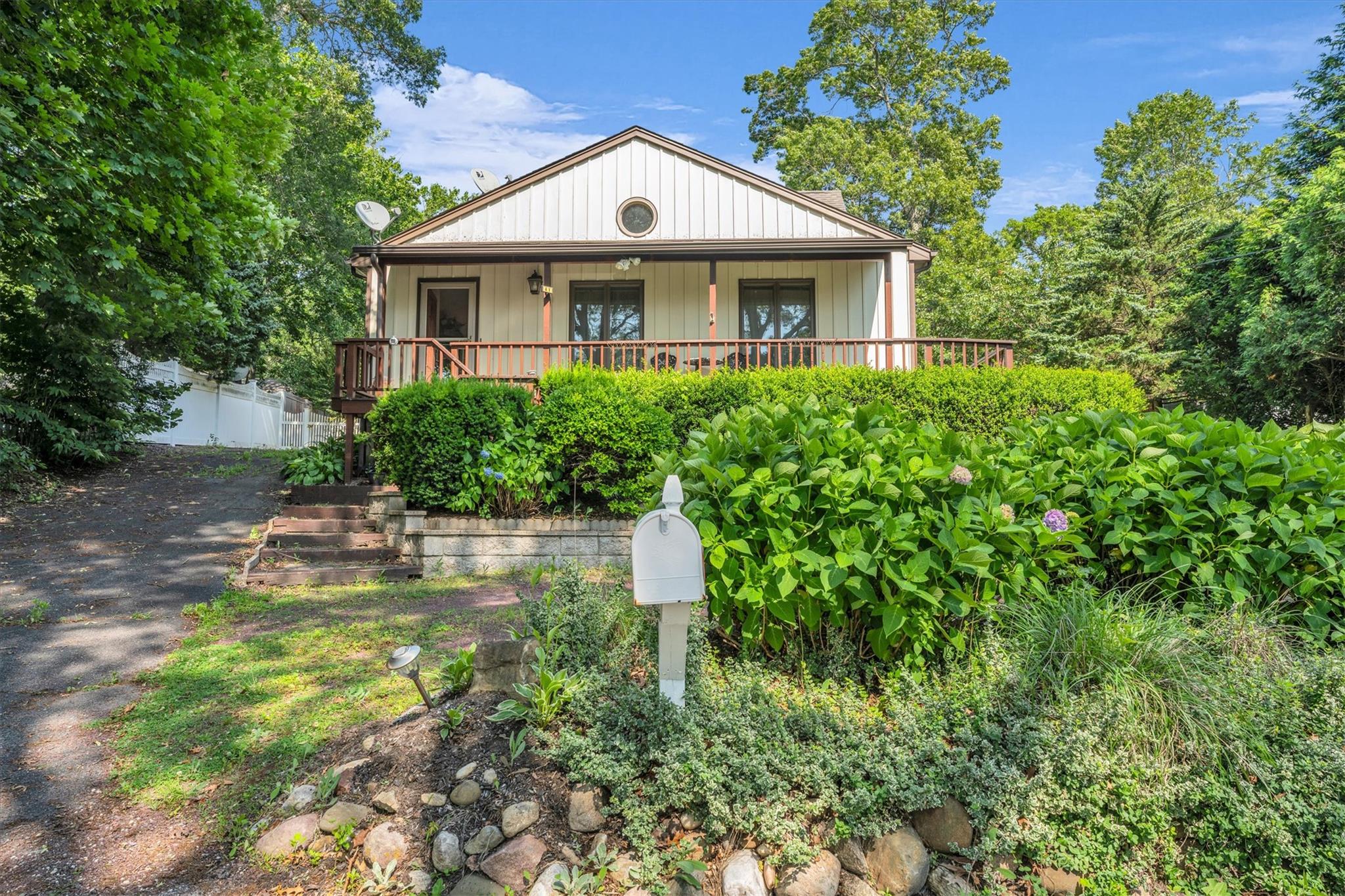 41 Tyler Avenue Property Photo 1