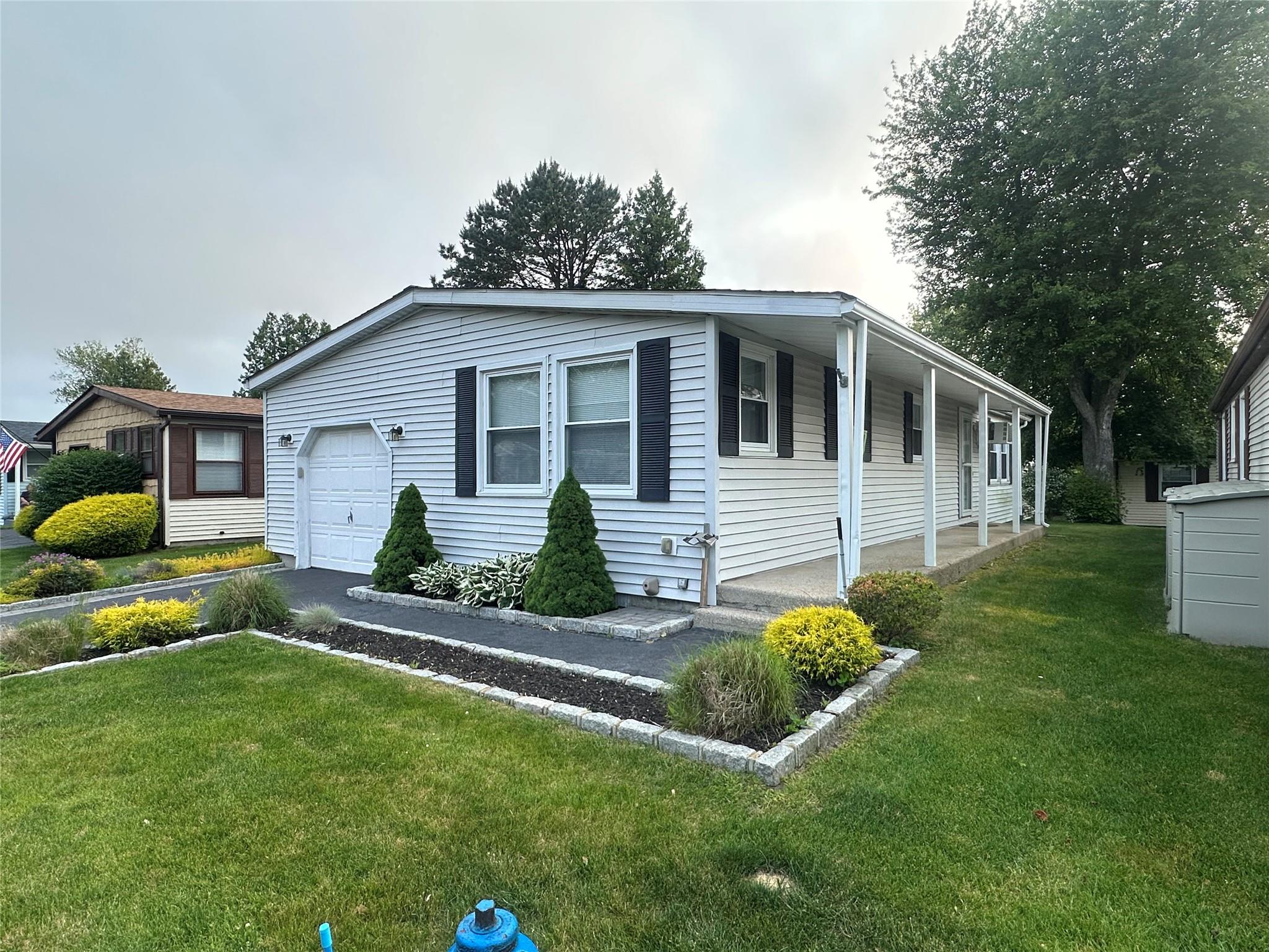 16 Village Circle Property Photo 1