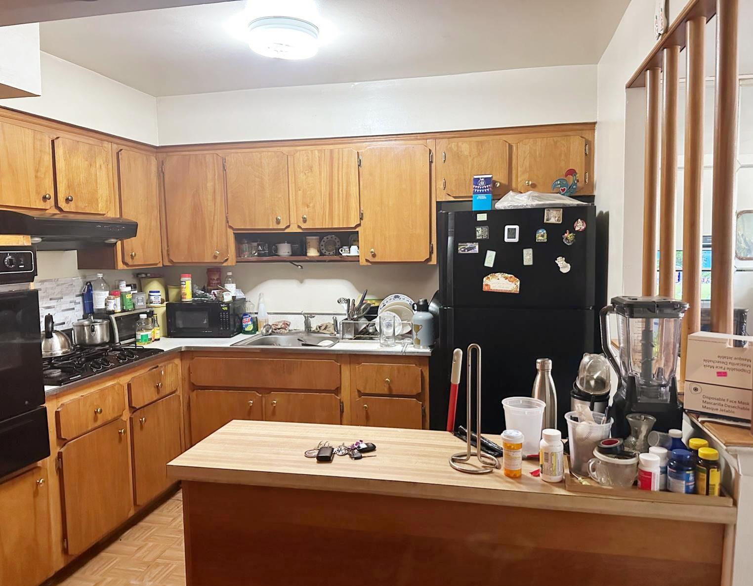 804 E 221st Street Property Photo 5