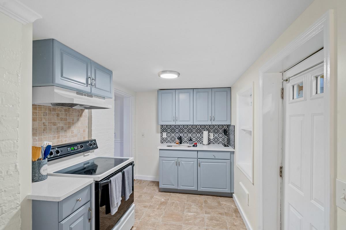 140 Jefferson Street Property Photo 7