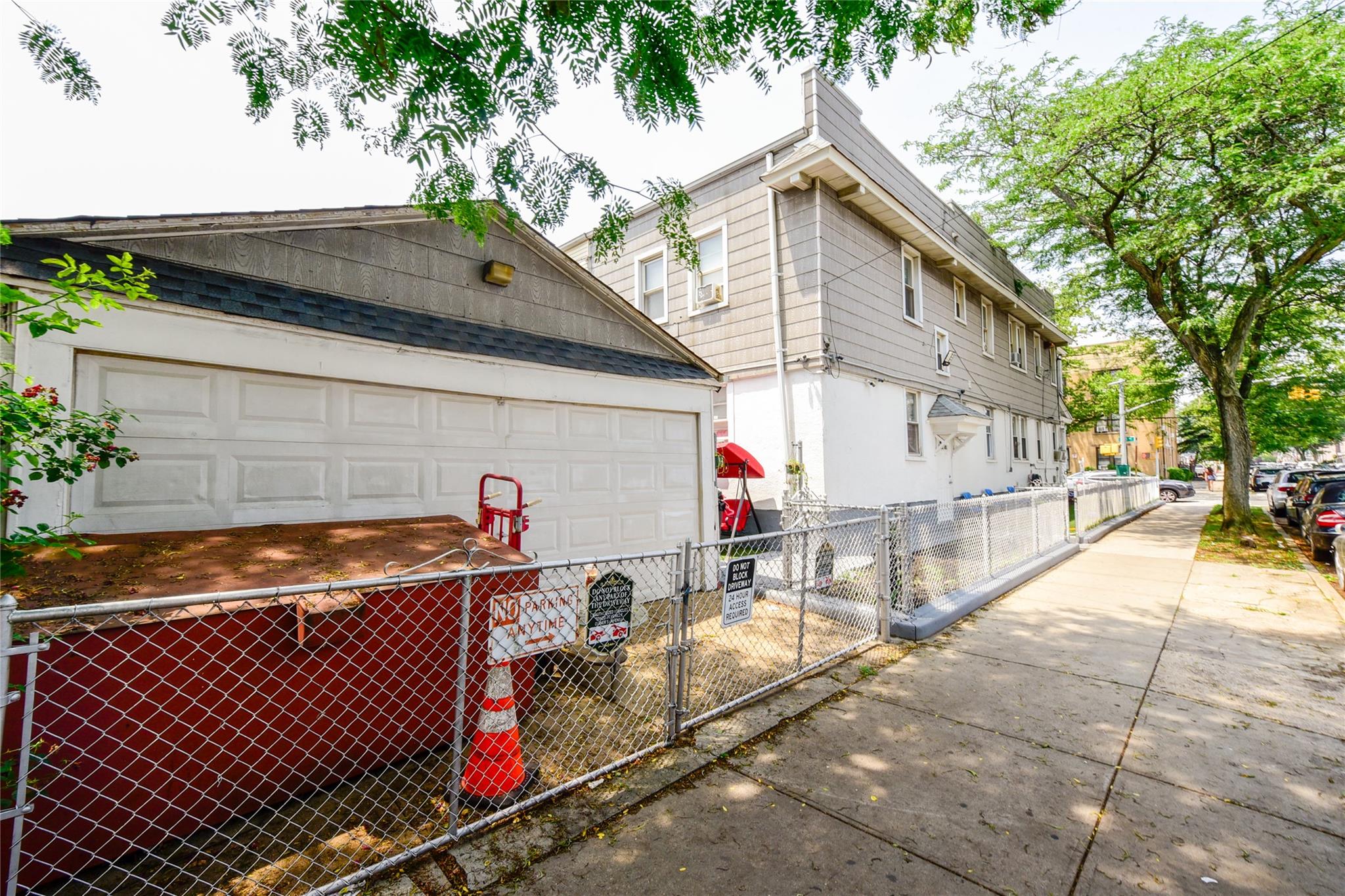 11418 103rd Avenue Property Photo 4
