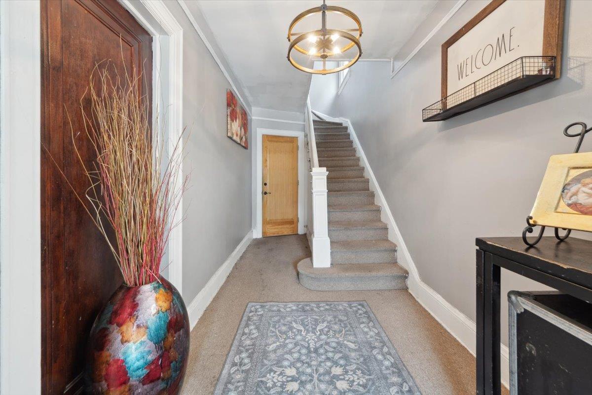 317 Hawthorne Avenue Property Photo 3