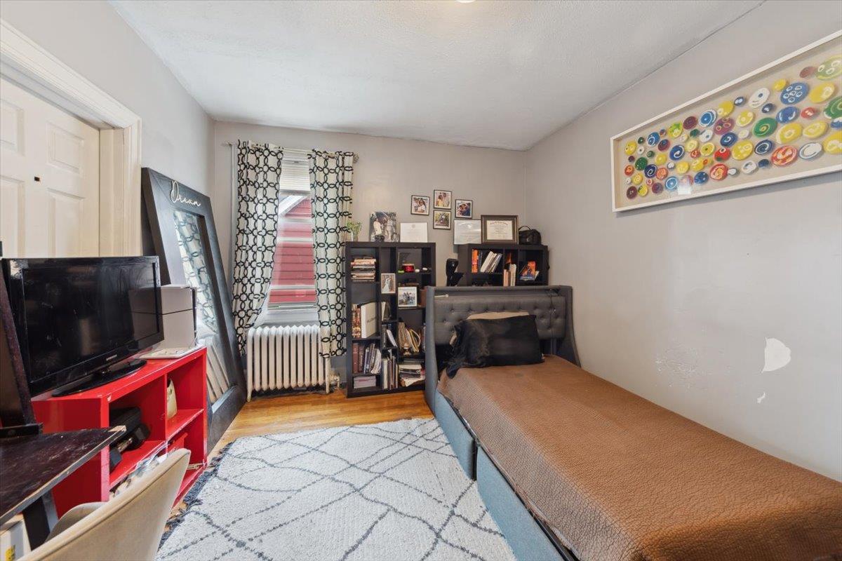 317 Hawthorne Avenue Property Photo 6