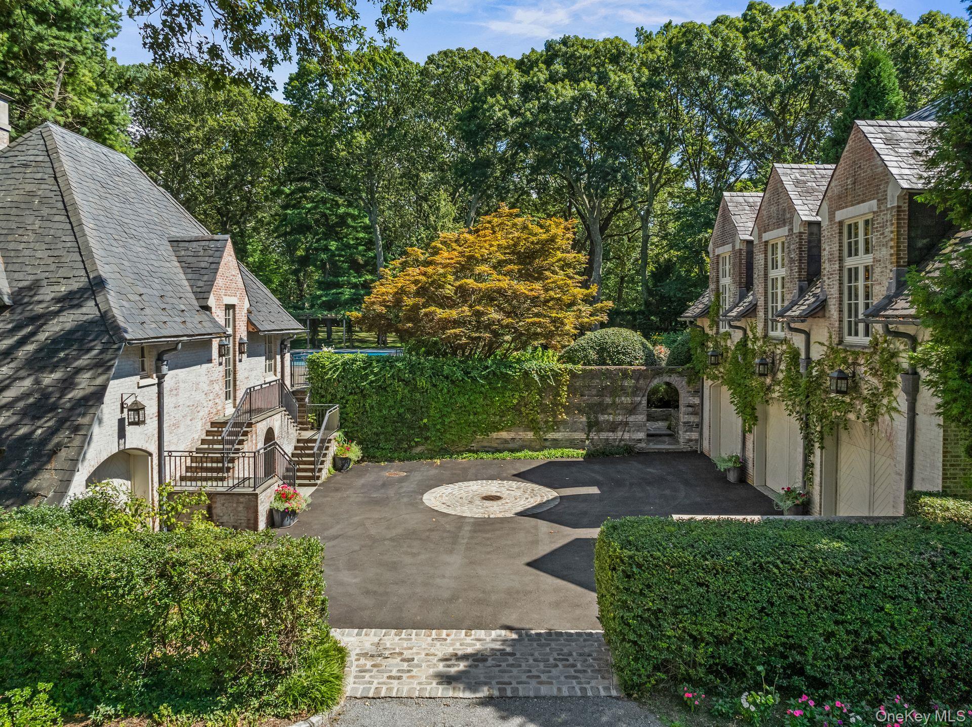 4 Red Fox Lane Property Photo 3