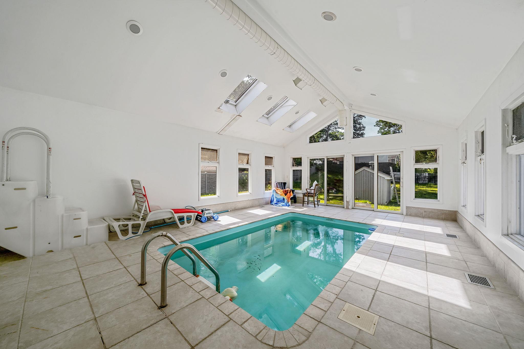 26 Liber Boulevard Property Photo 1