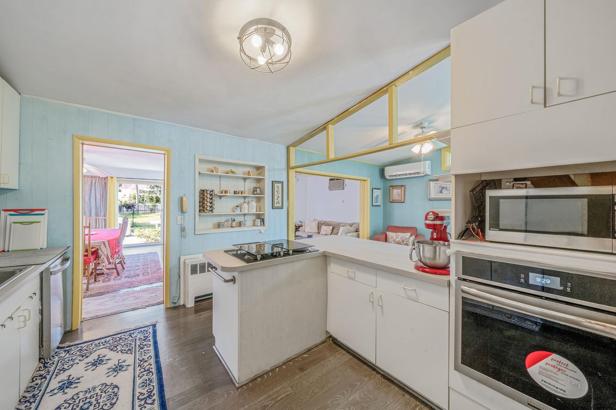 26 Liber Boulevard Property Photo 19