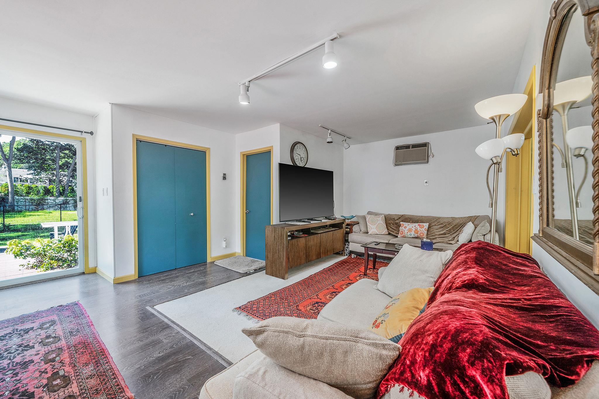 26 Liber Boulevard Property Photo 20