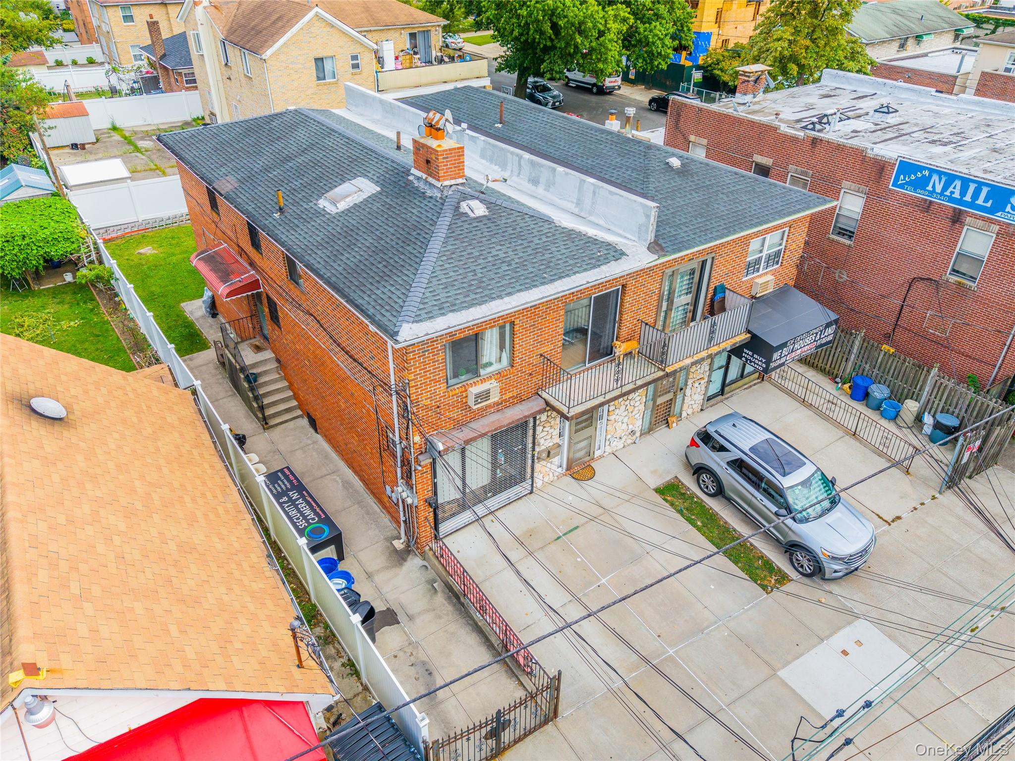 7511 164th St Property Photo 1