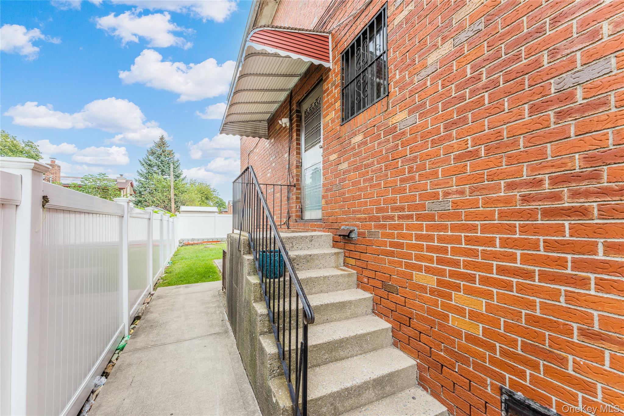 7511 164th St Property Photo 9