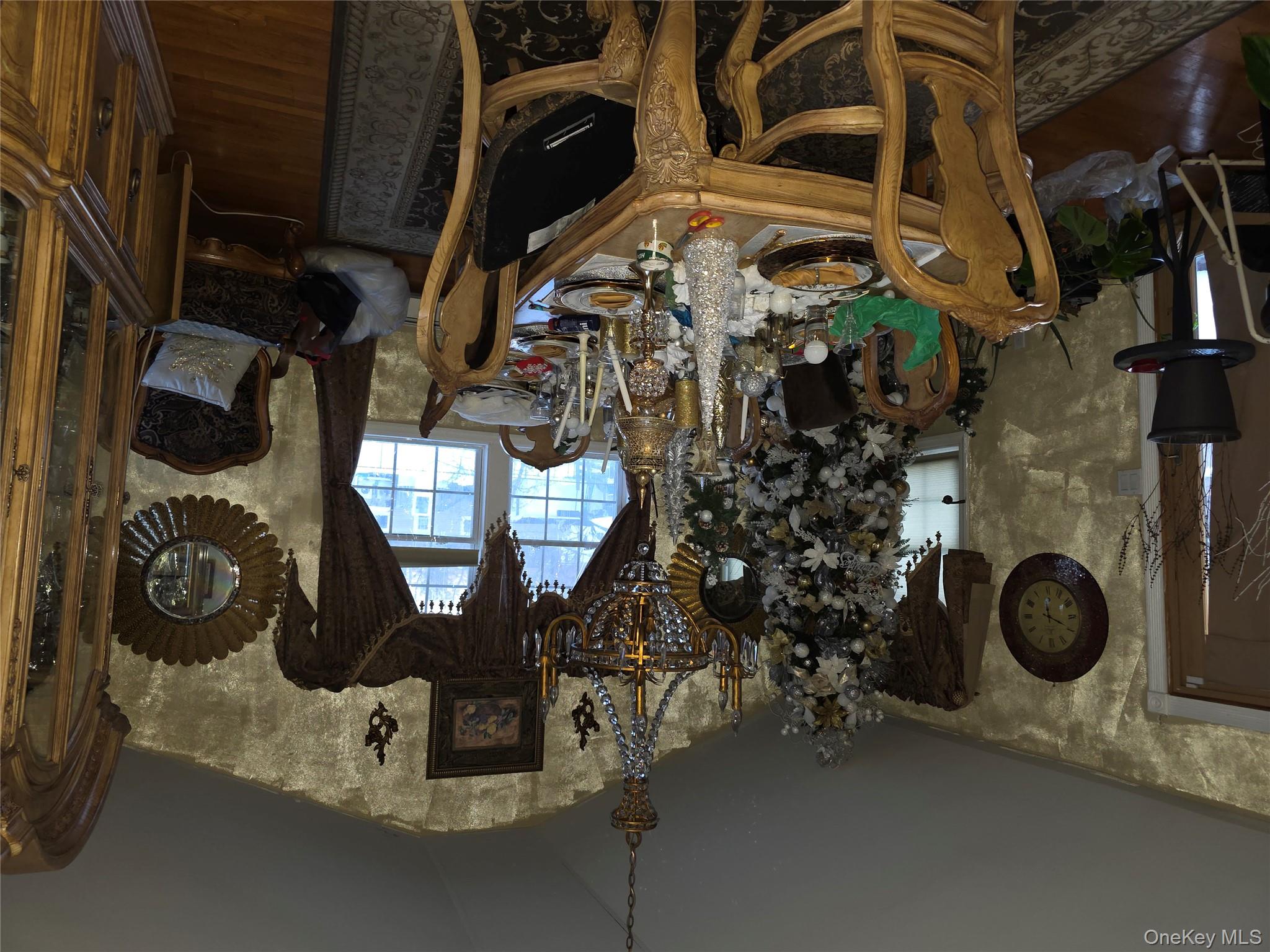 153 Cocoanut Street Property Photo 2