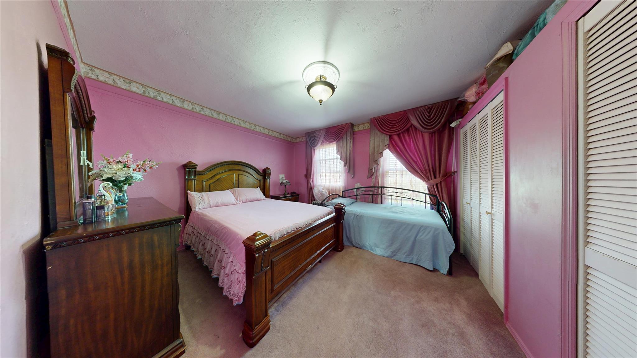 1563 E 46th Street Property Photo 9