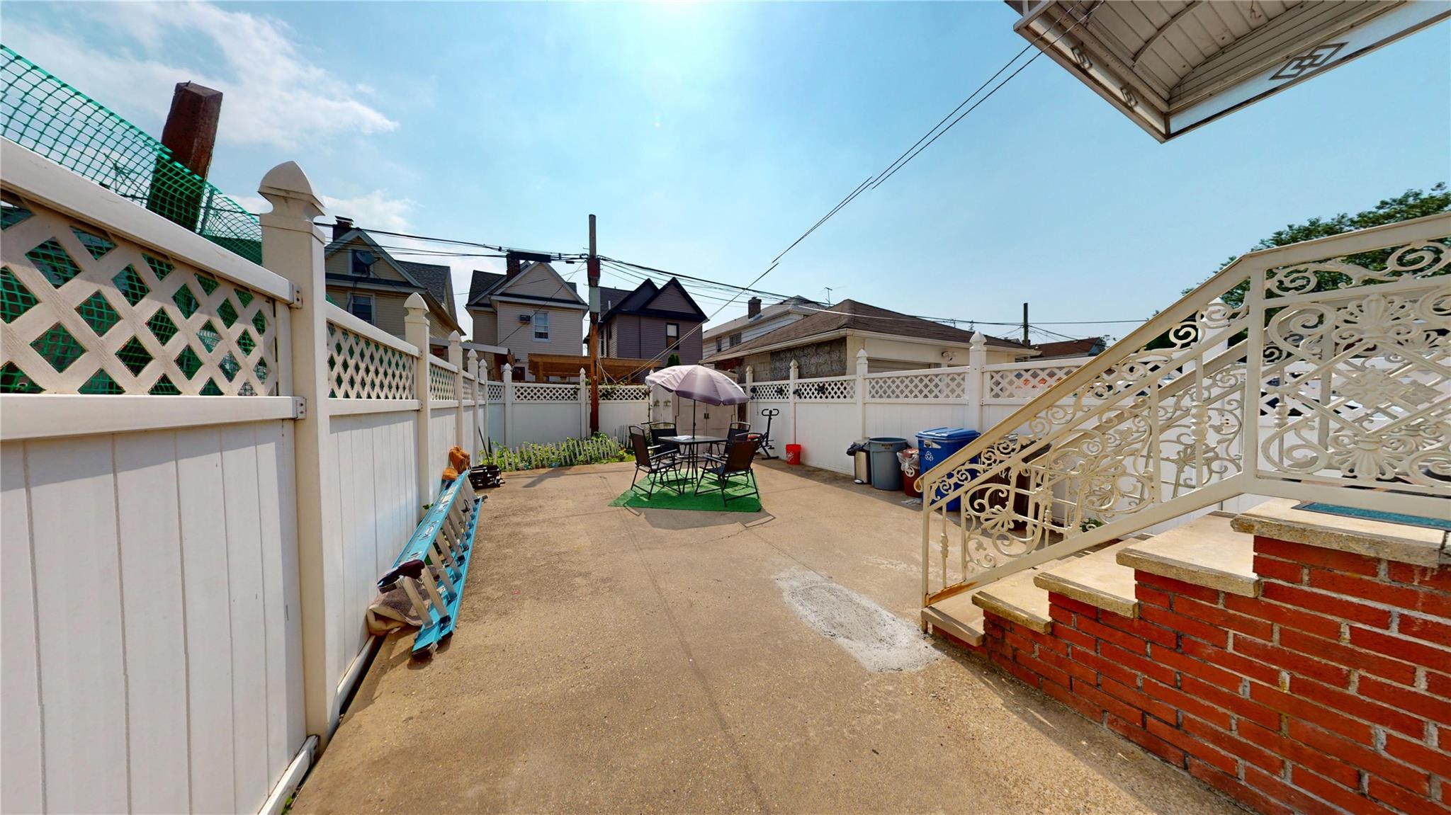 1563 E 46th Street Property Photo 17