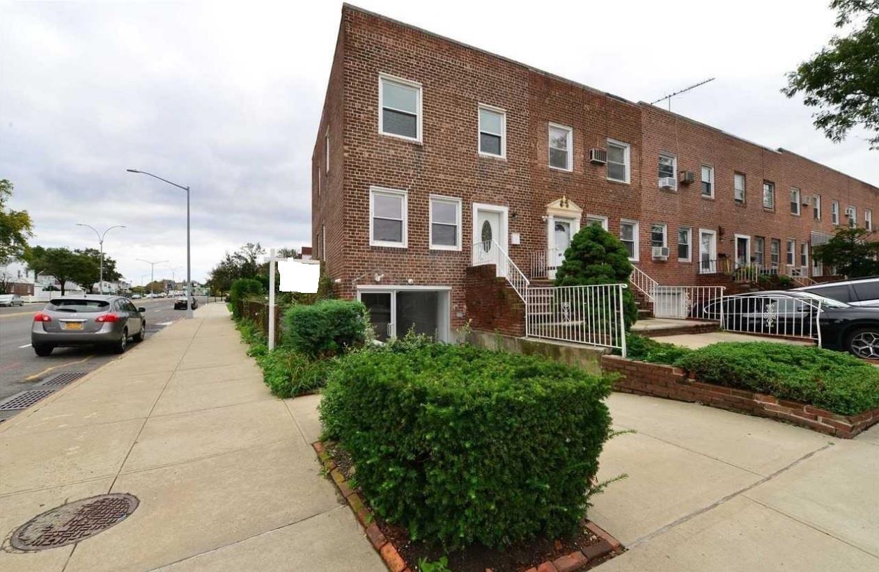 80-01 249th Street Property Photo 1