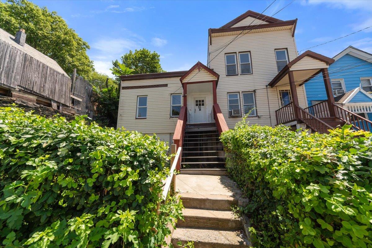 51 S High Street Property Photo 2