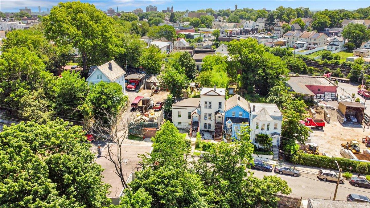 51 S High Street Property Photo 18