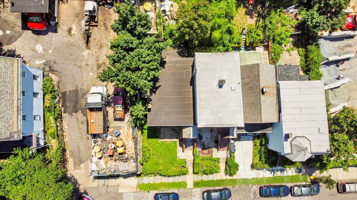 51 S High Street Property Photo 19