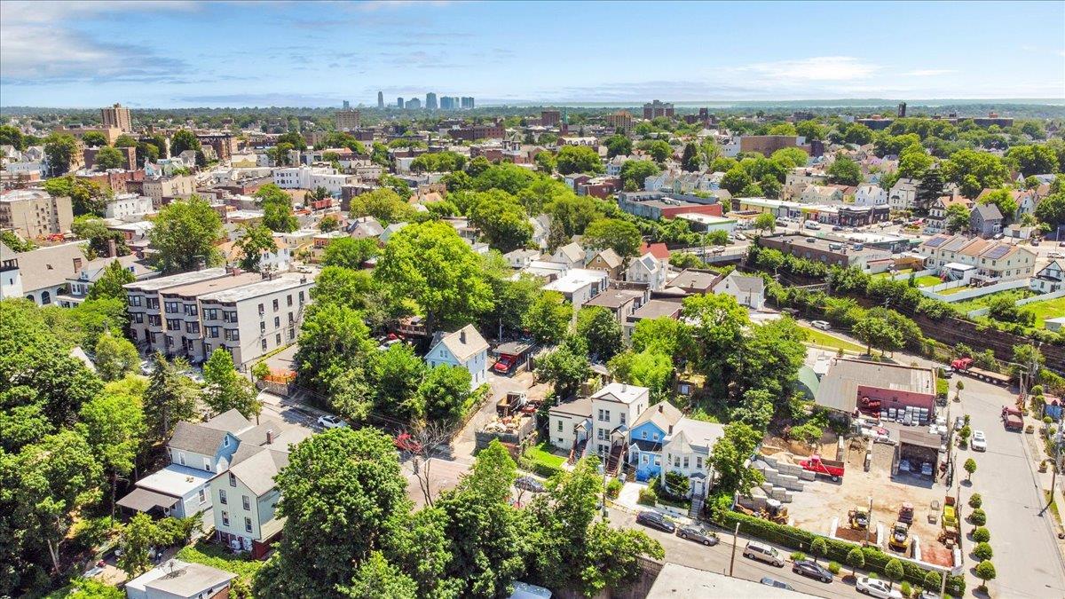 51 S High Street Property Photo 26