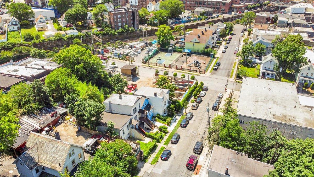 51 S High Street Property Photo 27