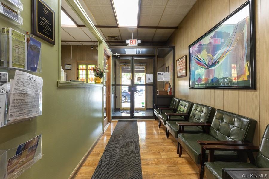 5836 Catalpa Avenue Property Photo 3