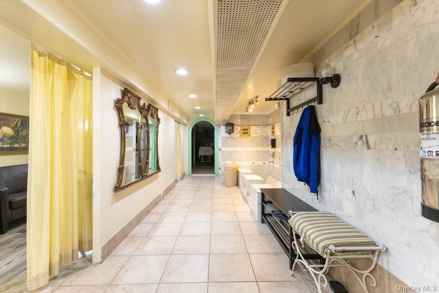 5836 Catalpa Avenue Property Photo 13