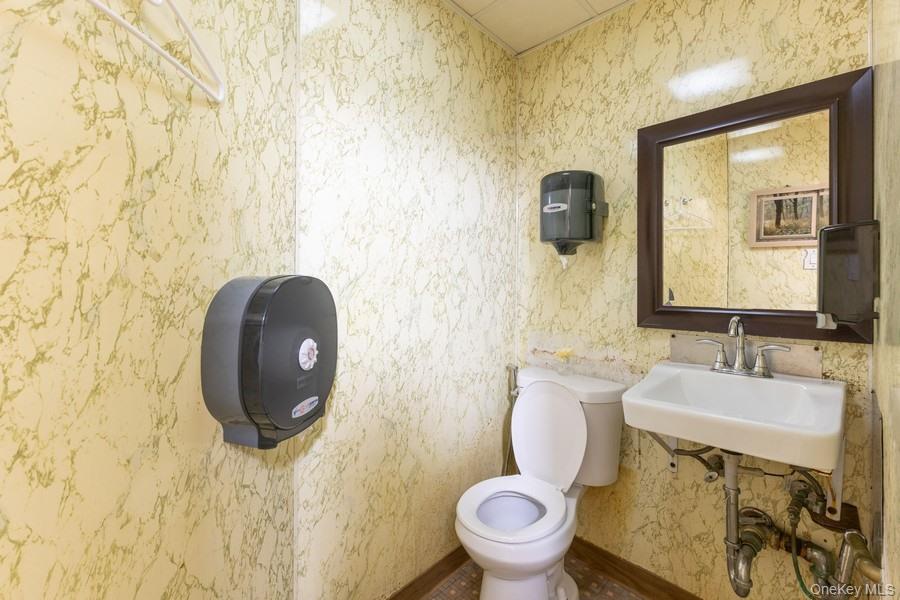 5836 Catalpa Avenue Property Photo 16