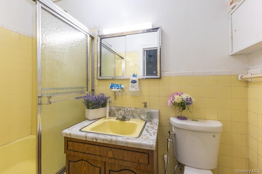 5836 Catalpa Avenue Property Photo 24