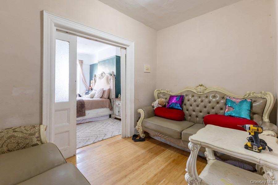 5836 Catalpa Avenue Property Photo 27